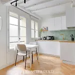 Elegance Et Confort A Deux Pas De Seine